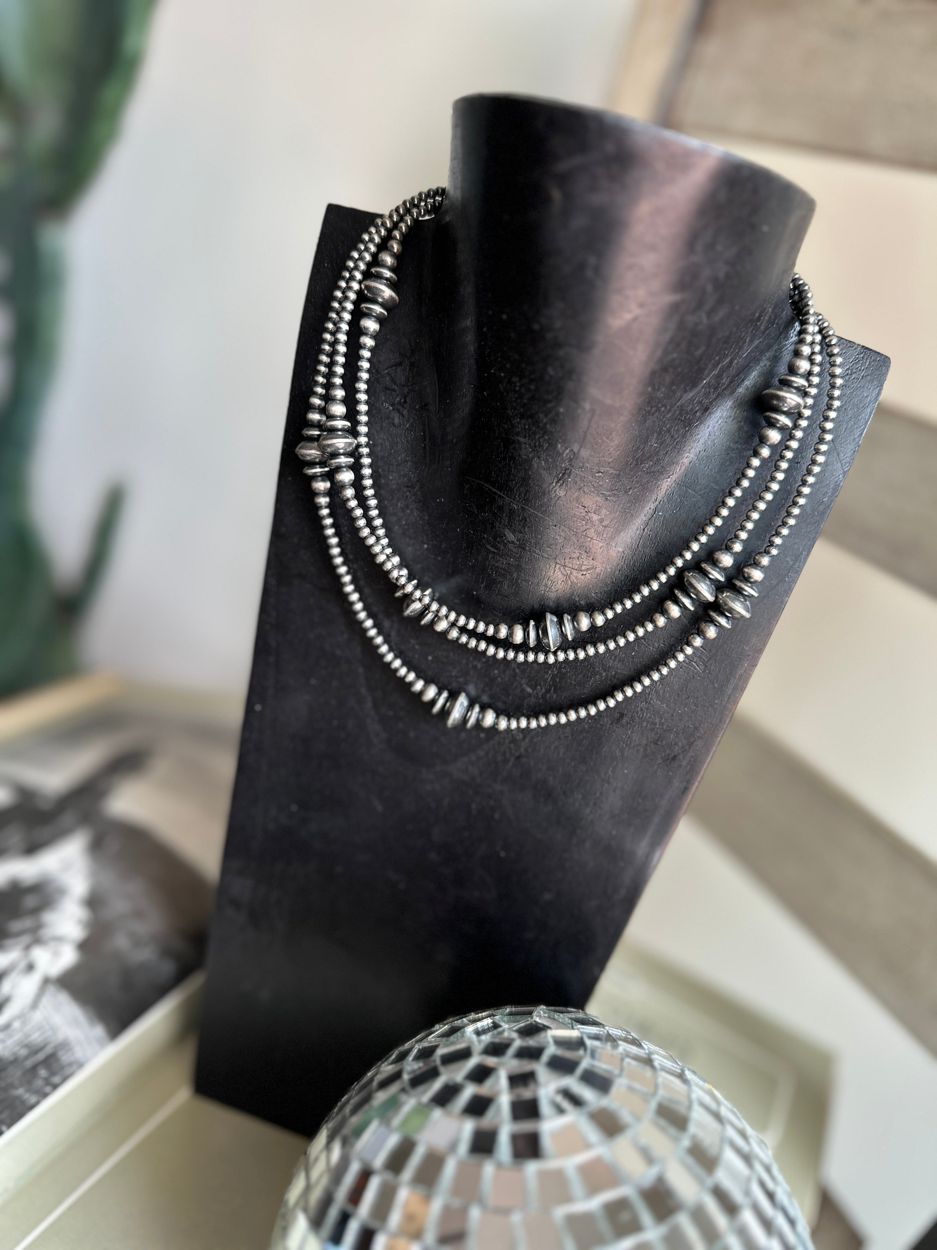 Granulated Saucer Necklace