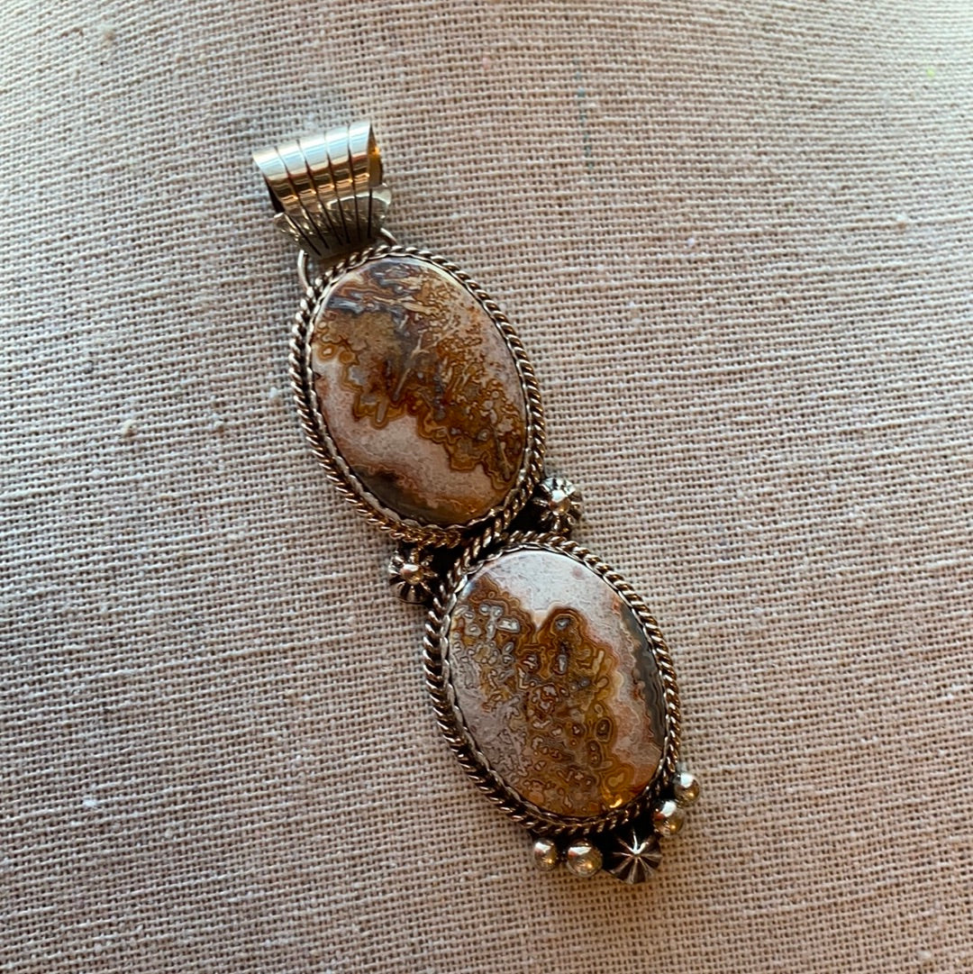 crazy lace agate pendant